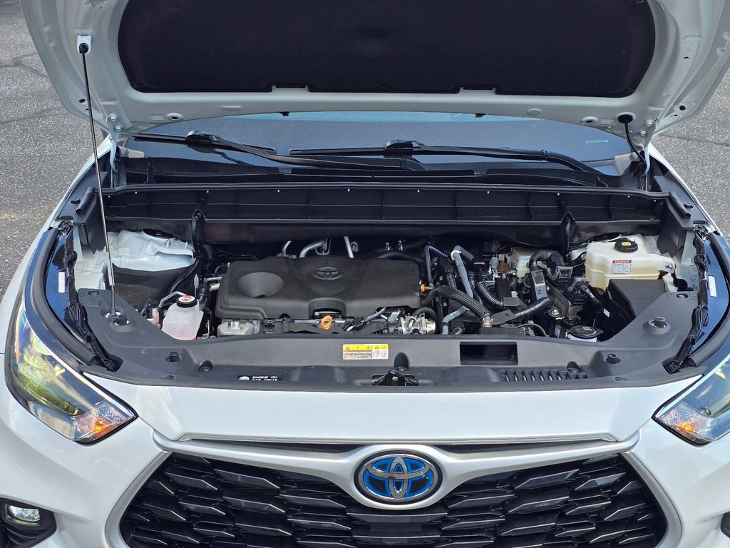 Used 2023 Toyota Highlander XLE FWD image 27