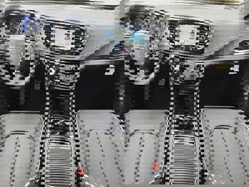 New 2026 Chrysler Pacifica Limited w/ S Appearance Package image 13