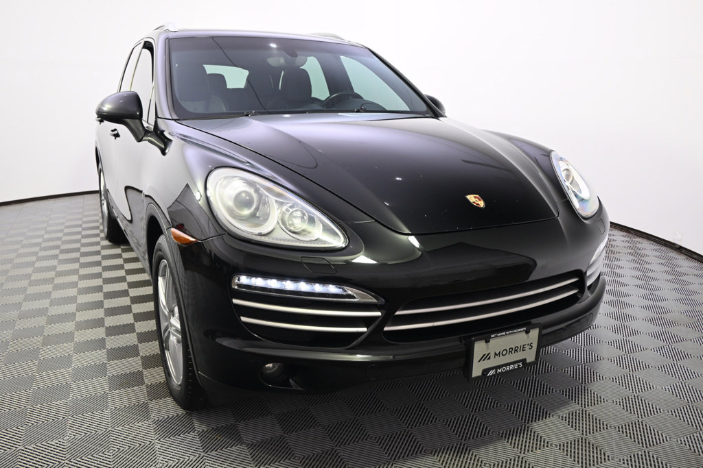 Used 2014 Porsche Cayenne Platinum Edition AWD/4WD image 9