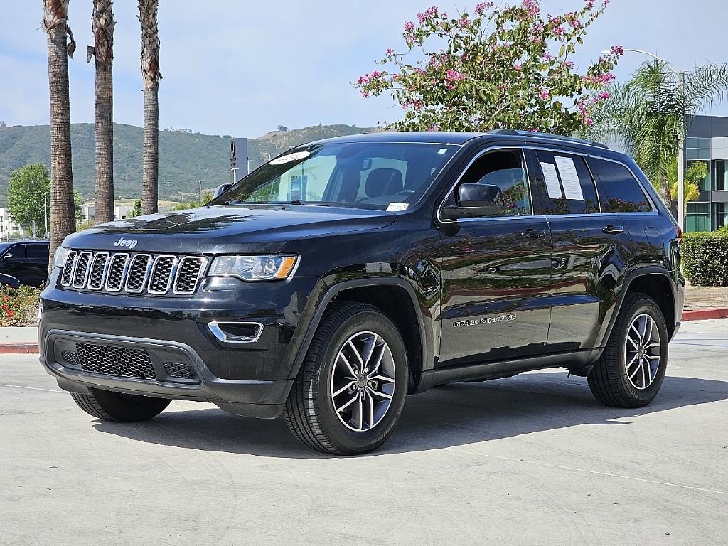 Used 2020 Jeep Grand Cherokee Laredo w/ 18" Wheel & 8.4" Radio Group image 6