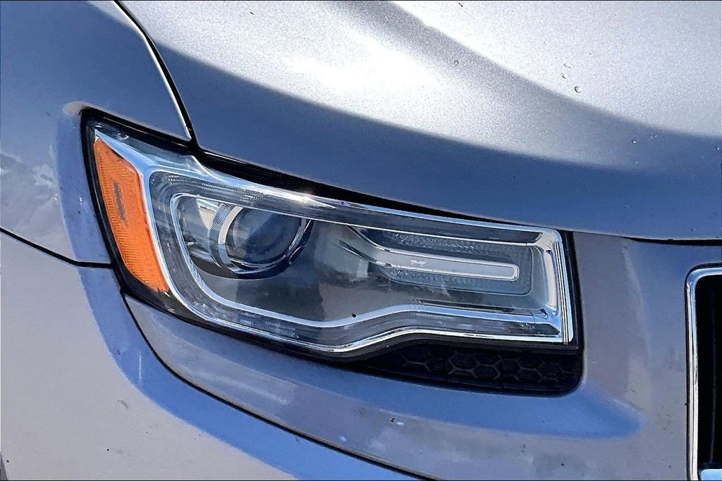 Used 2015 Jeep Grand Cherokee Limited w/ Luxury Group II AWD/4WD image 30