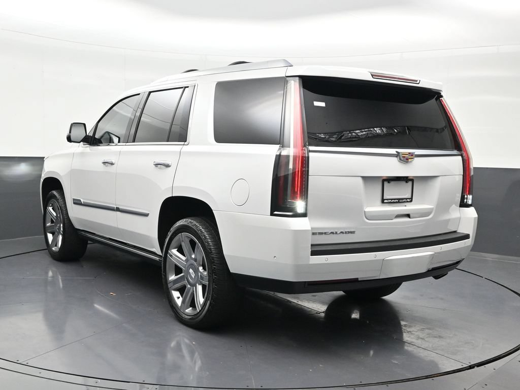 Used 2019 Cadillac Escalade Premium Luxury RWD image 3