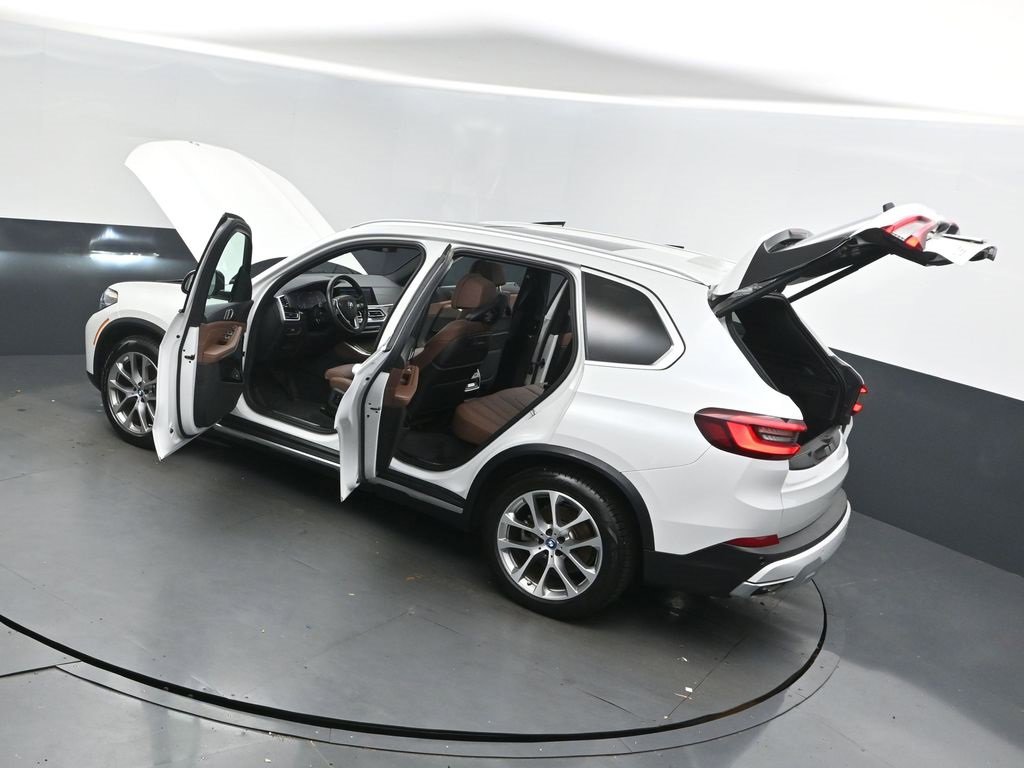 Certified 2022 BMW X5 xDrive45e w/ Premium Package image 50