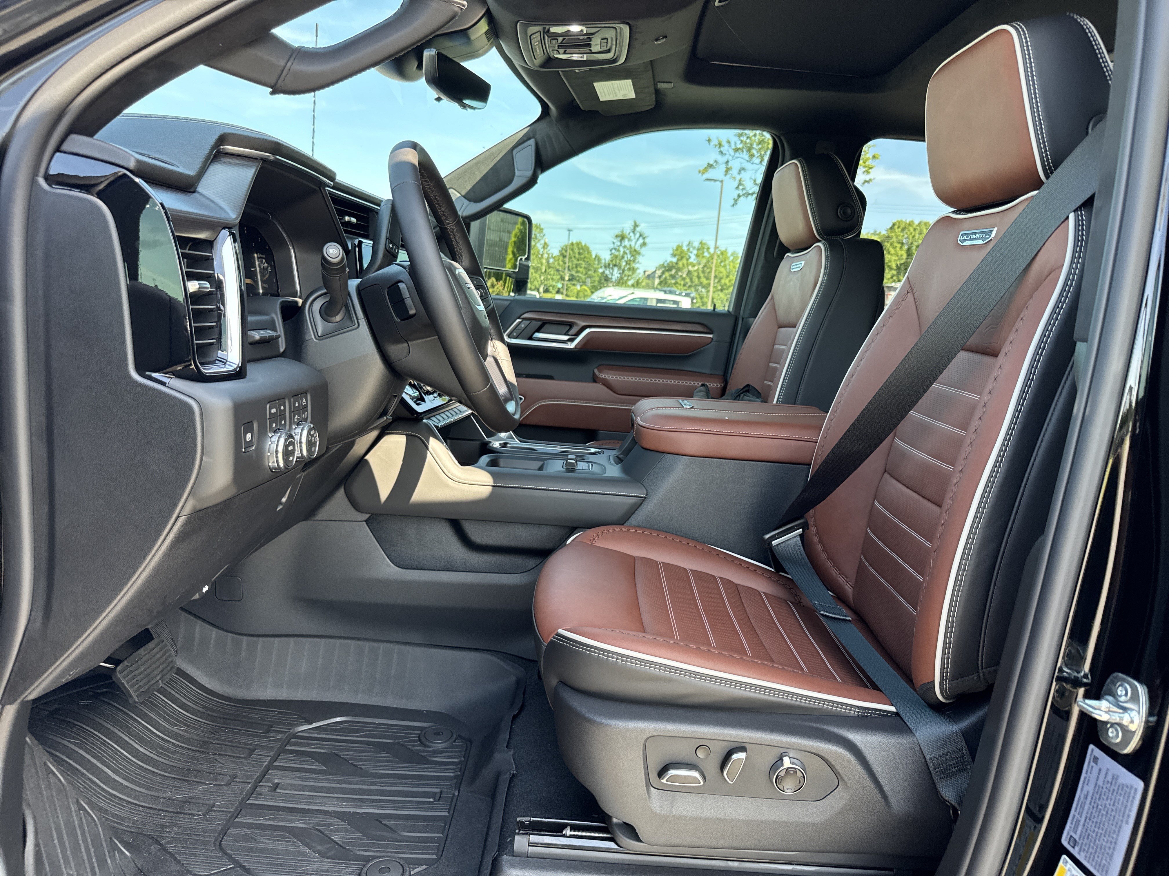 New 2026 GMC Sierra 3500 Denali Ultimate AWD/4WD image 17