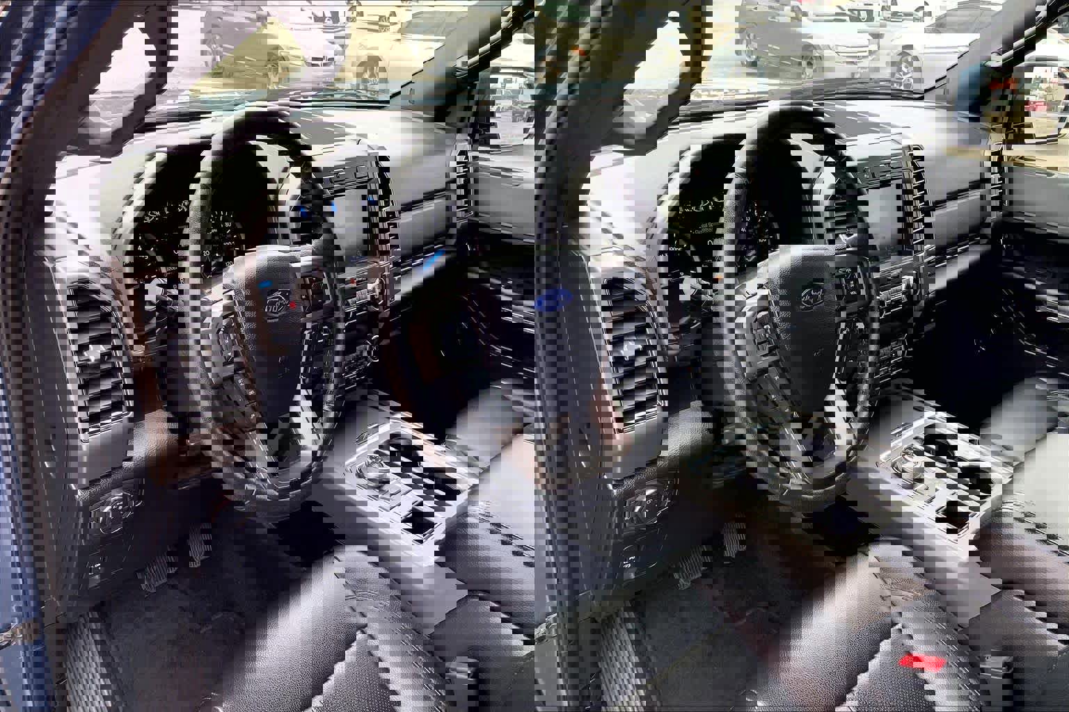 Used 2019 Ford Expedition XLT w/ Equipment Group 201A image 17