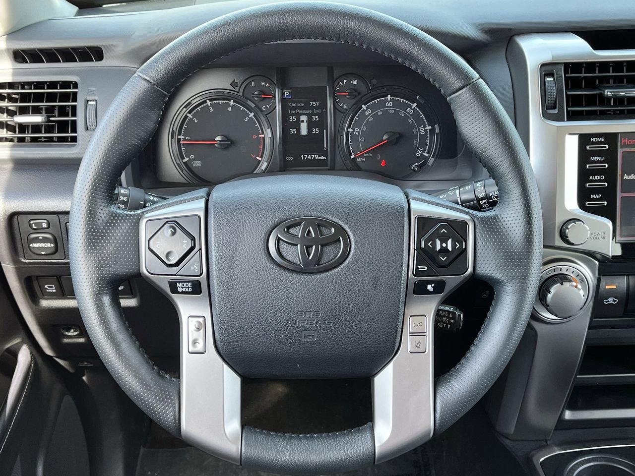 Used 2024 Toyota 4Runner SR5 Premium w/ Moonroof Package AWD/4WD image 11