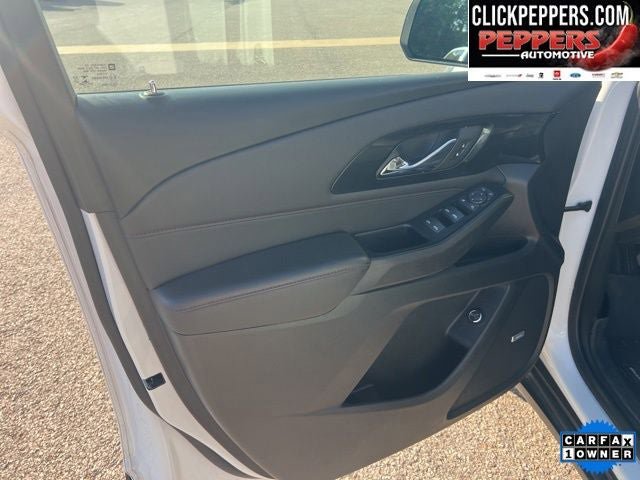Used 2022 Chevrolet Traverse RS FWD image 10