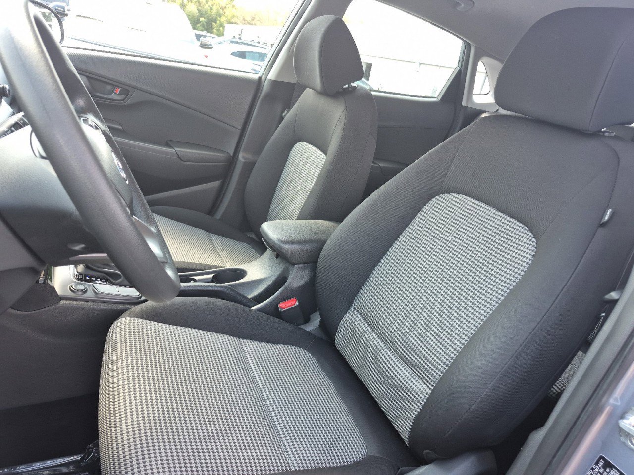 Used 2019 Hyundai Kona SE FWD image 35