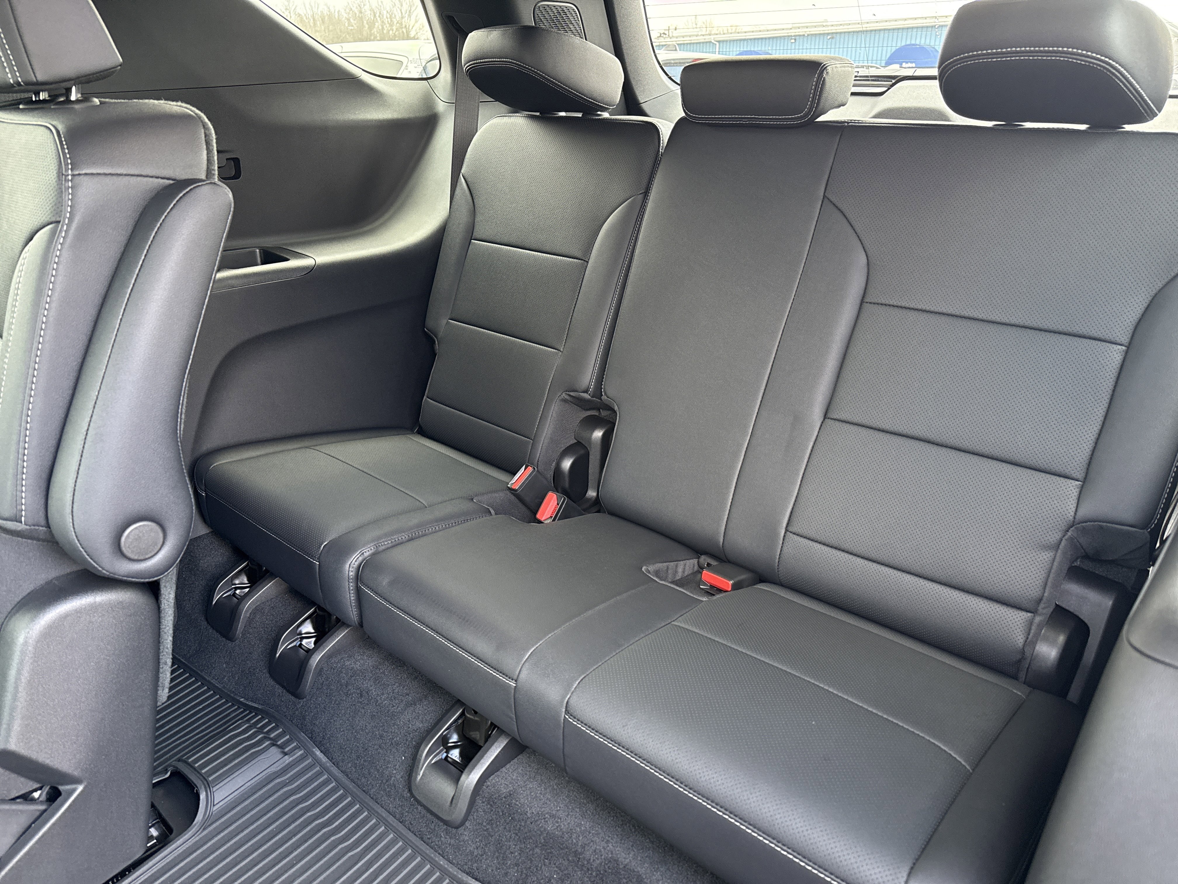 New 2026 Chevrolet Traverse LT w/ LPO, Floor Liner Package image 14