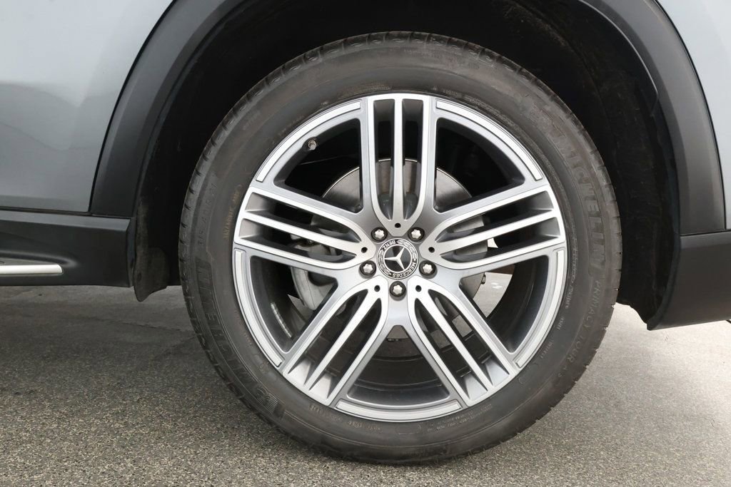Used 2022 Mercedes-Benz GLS 450 4MATIC image 7