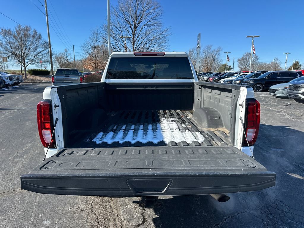 Used 2022 GMC Sierra 2500 Pro w/ Convenience Package image 9