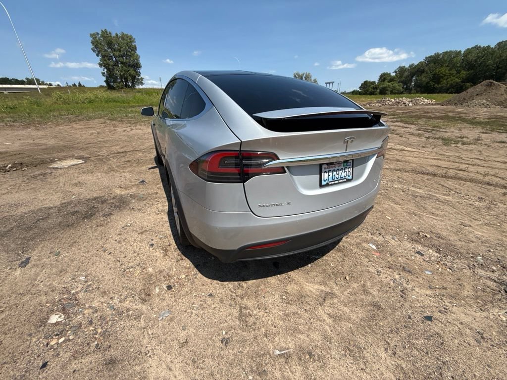Used 2016 Tesla Model X 75D AWD/4WD image 43