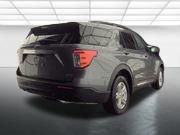 Used 2024 Ford Explorer XLT image 11