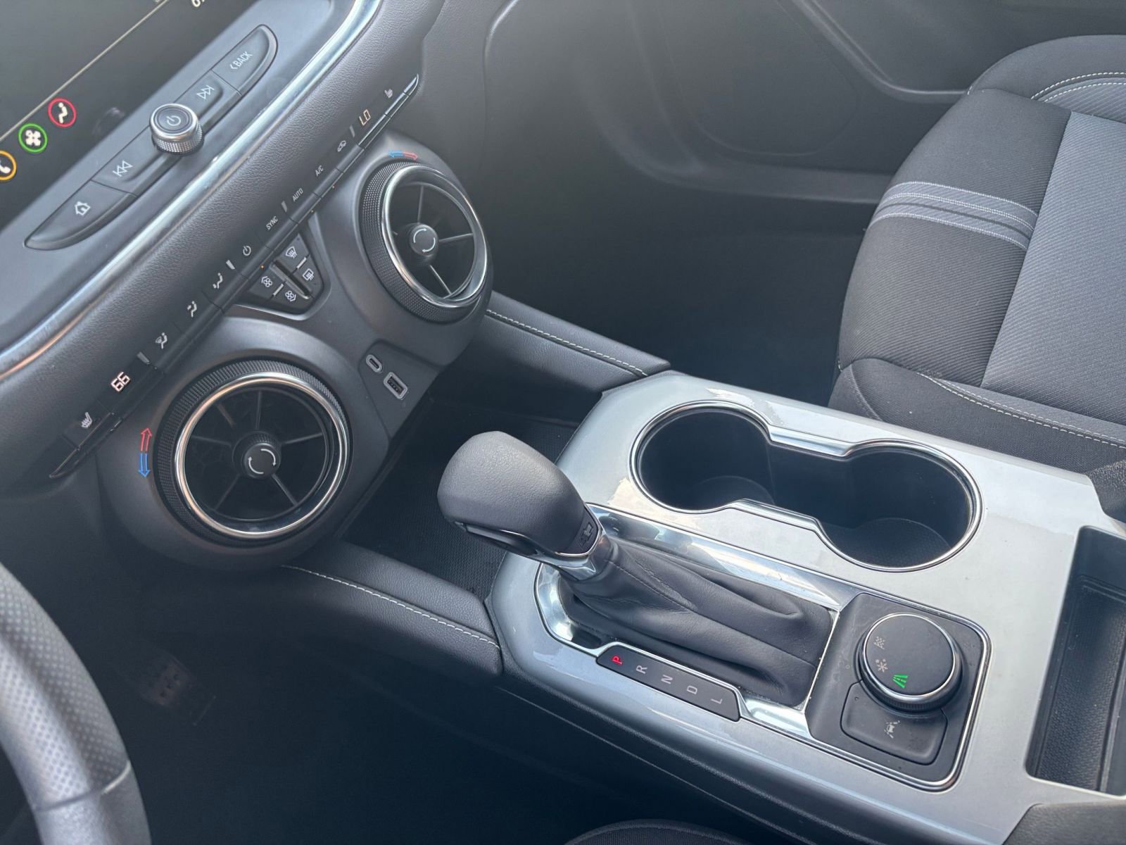 Used 2025 Chevrolet Blazer LT image 42