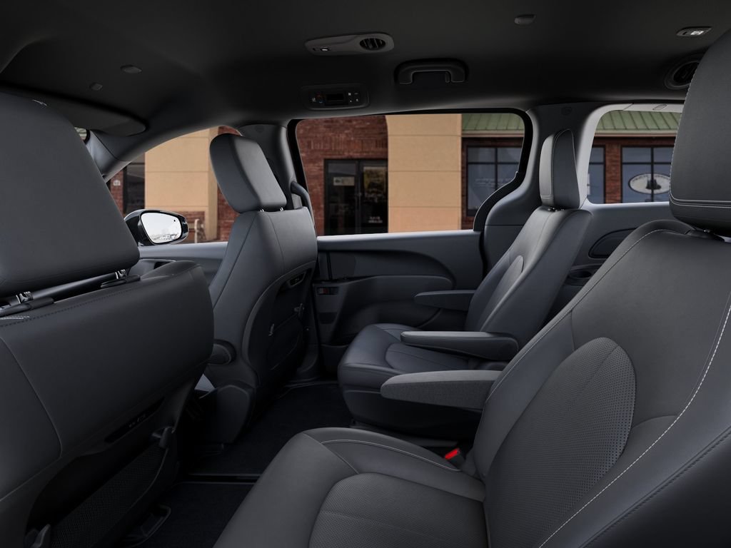 New 2027 Chrysler Pacifica Select AWD/4WD image 23