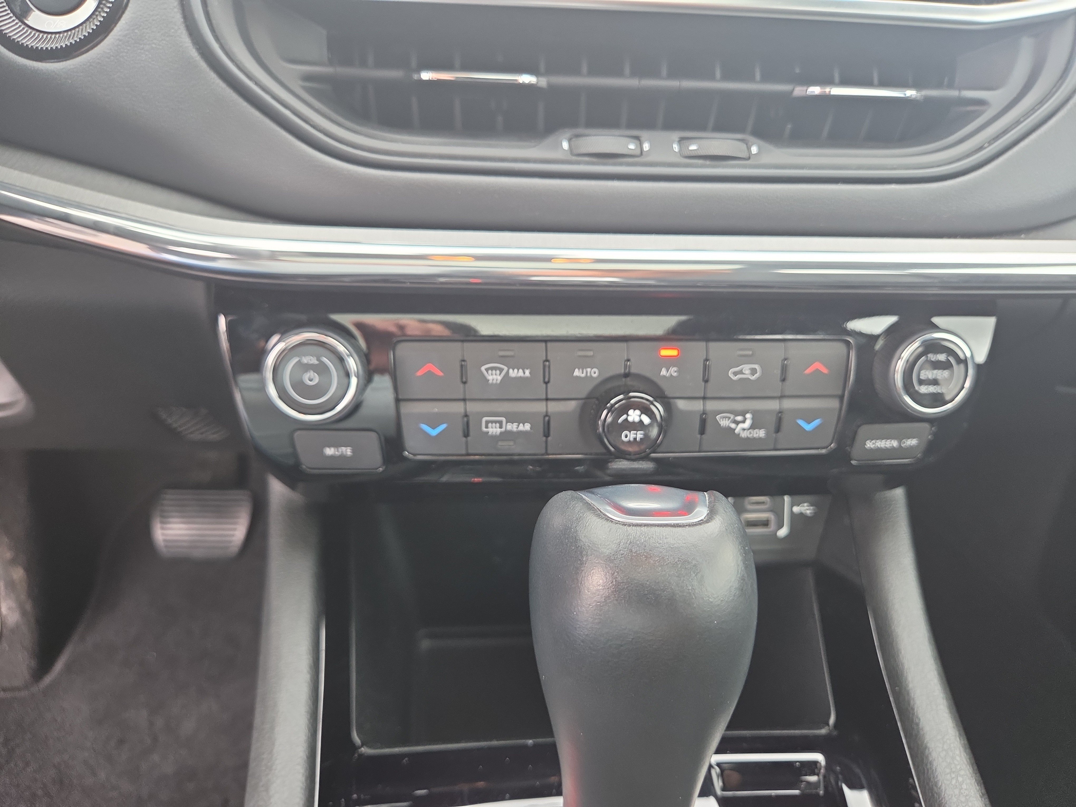 Certified 2022 Jeep Compass High Altitude AWD/4WD image 7