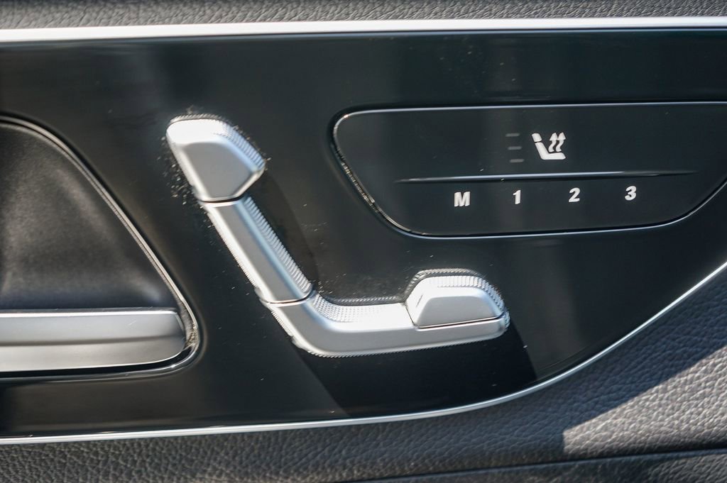 Used 2024 Mercedes-Benz GLC 300 image 20