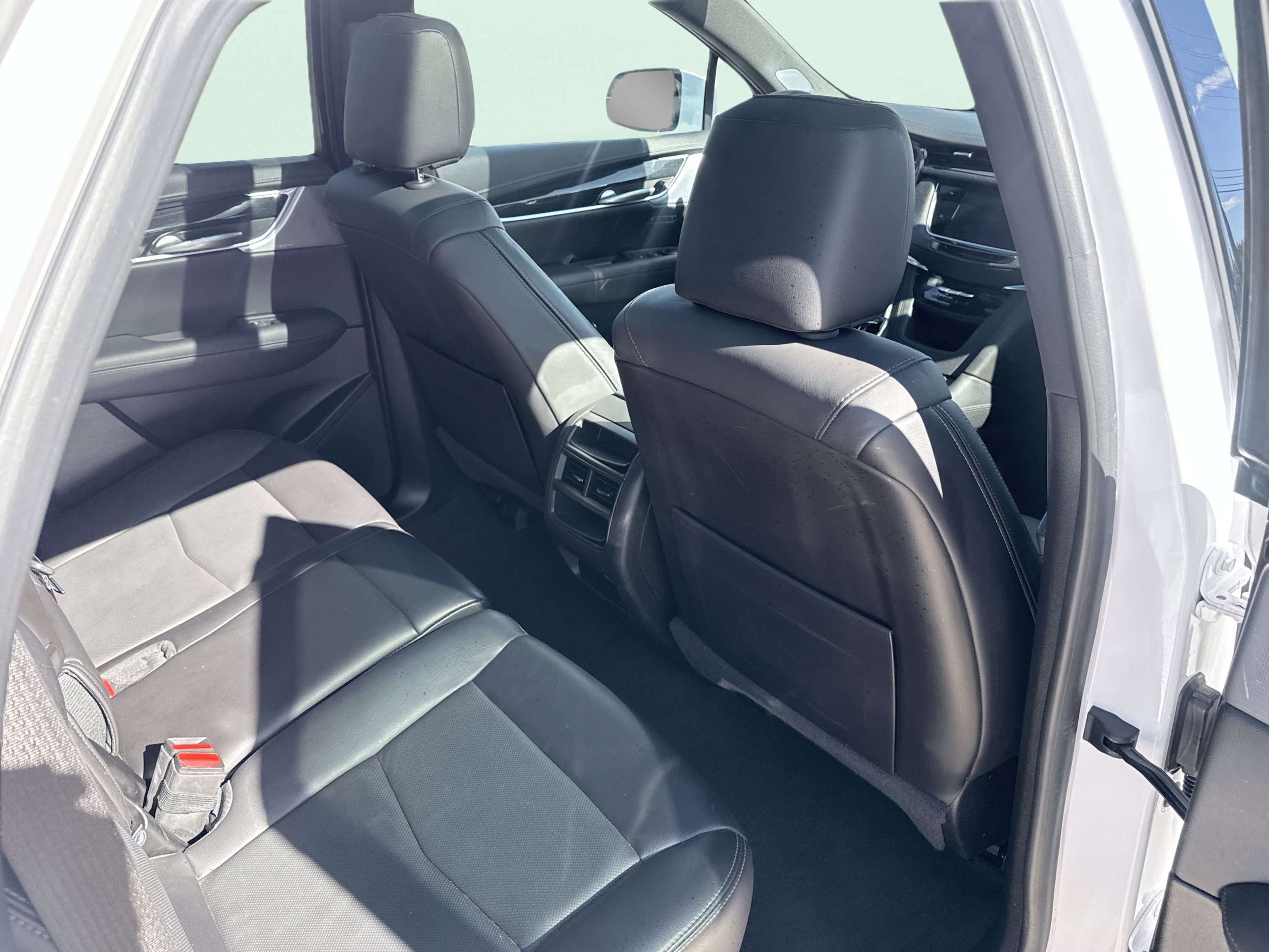 Used 2025 Cadillac XT5 Premium Luxury image 37