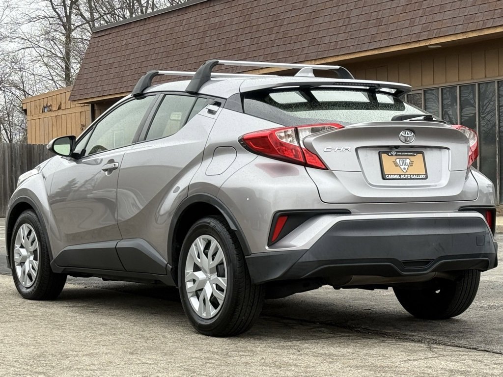 Used 2019 Toyota C-HR LE image 3