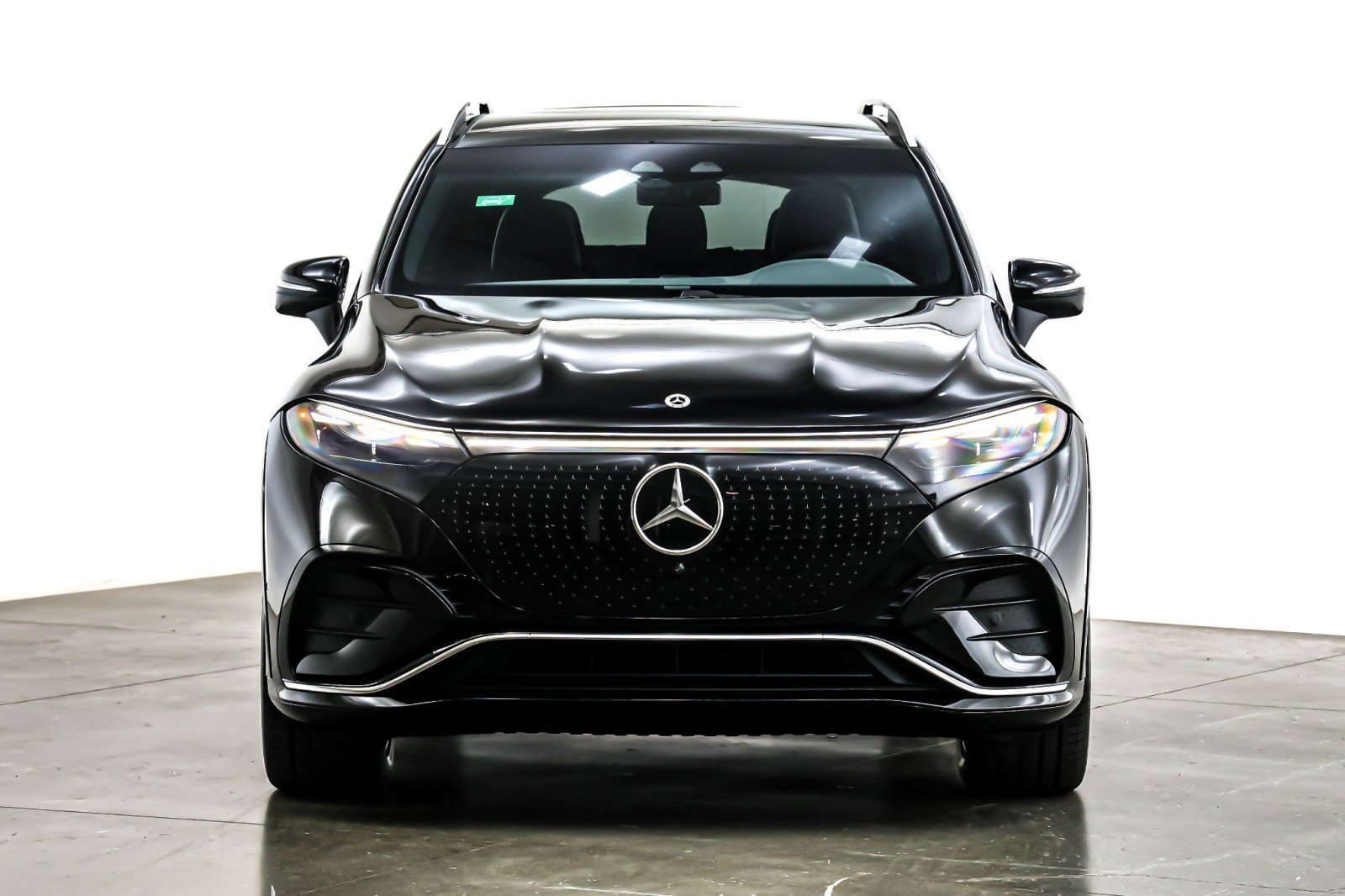 New 2026 Mercedes-Benz EQS 400 4MATIC SUV image 2