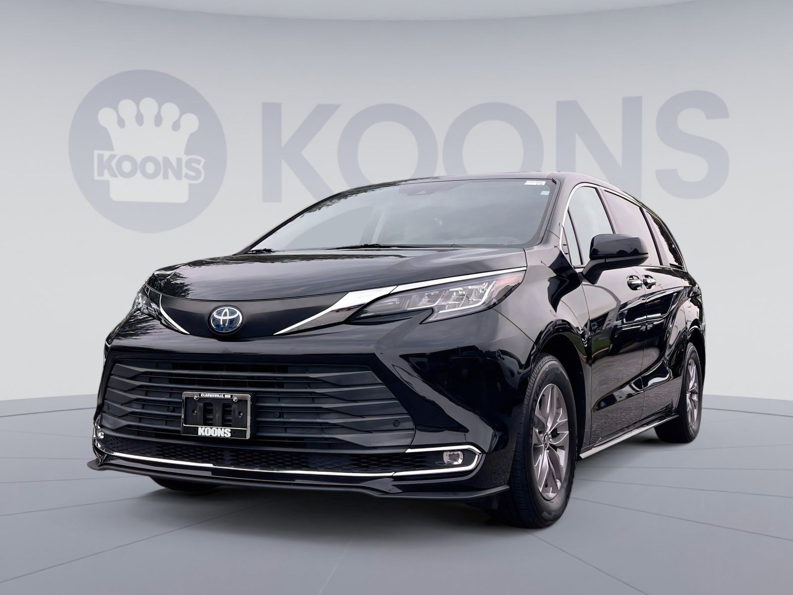 Used 2021 Toyota Sienna XLE