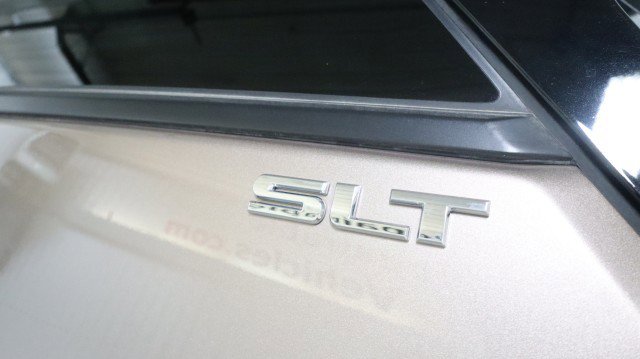 Used 2018 GMC Terrain SLT image 23