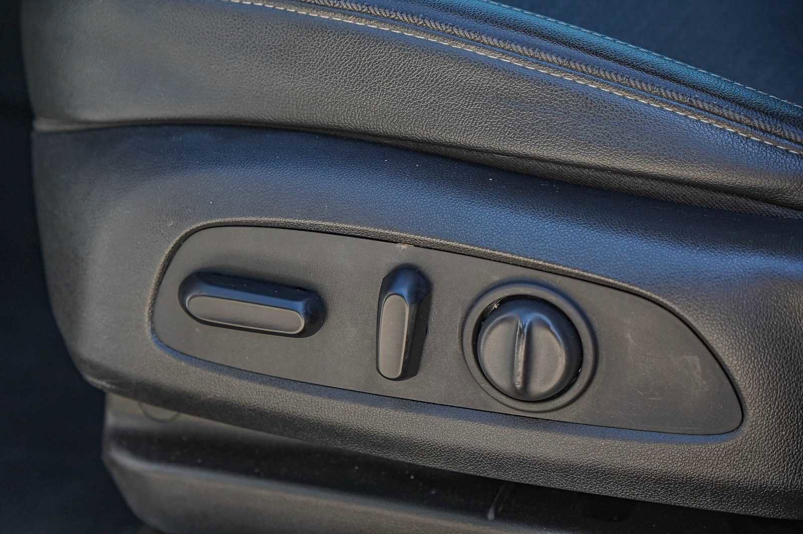 Used 2020 Buick Encore GX Preferred w/ Sport Touring Package FWD image 22