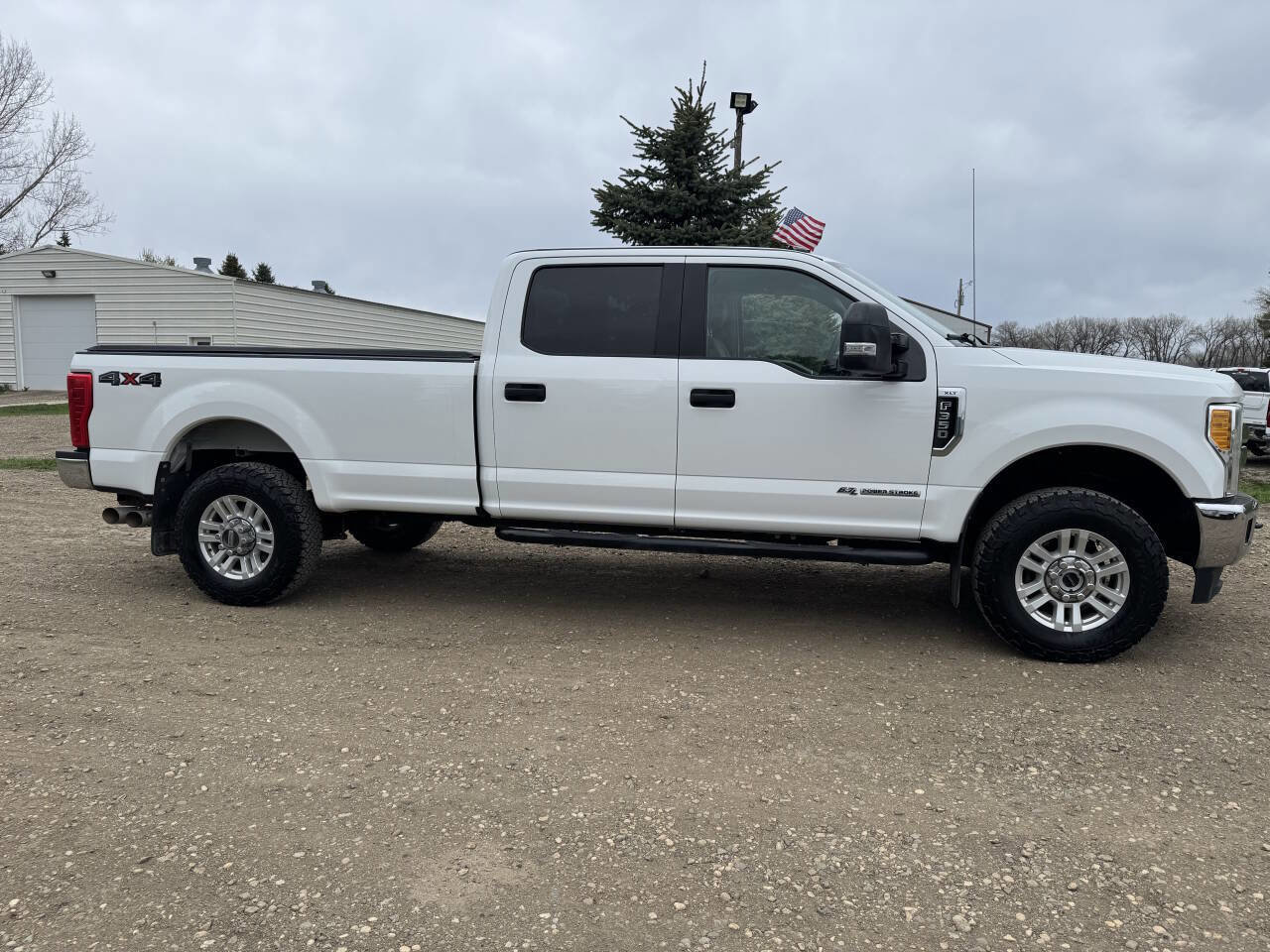 Used 2017 Ford F350 XLT w/ XLT Value Package AWD/4WD image 13