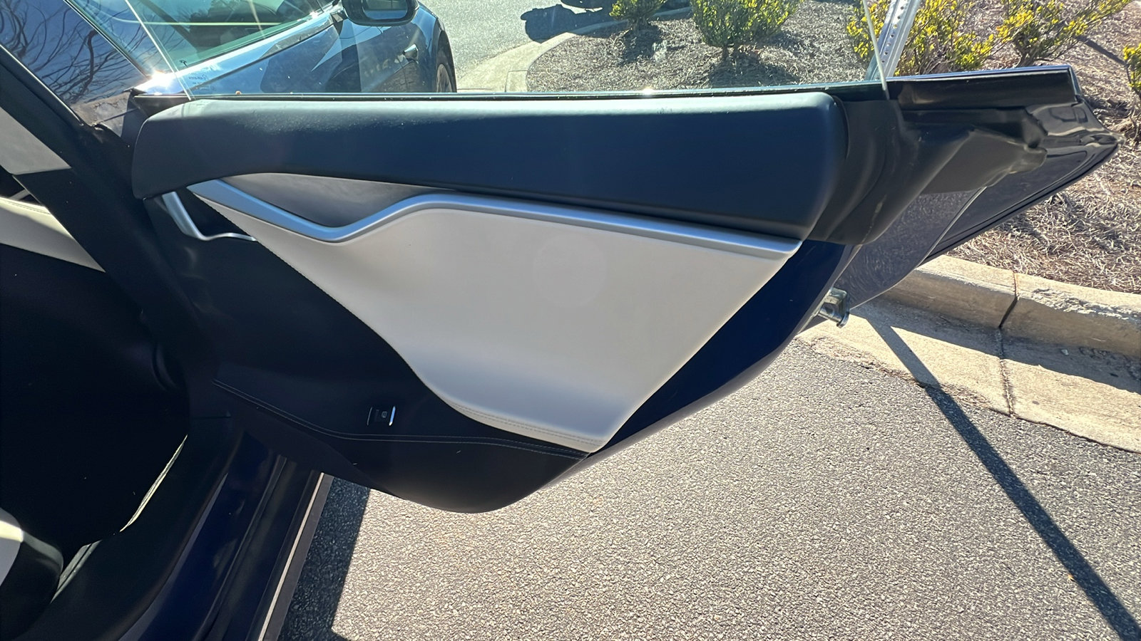 Used 2017 Tesla Model S 100D image 21