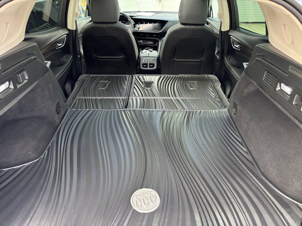 Used 2023 Buick Envision Avenir AWD/4WD image 27