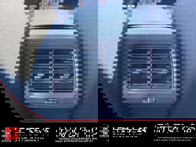 Used 2018 Volkswagen GTI SE image 17