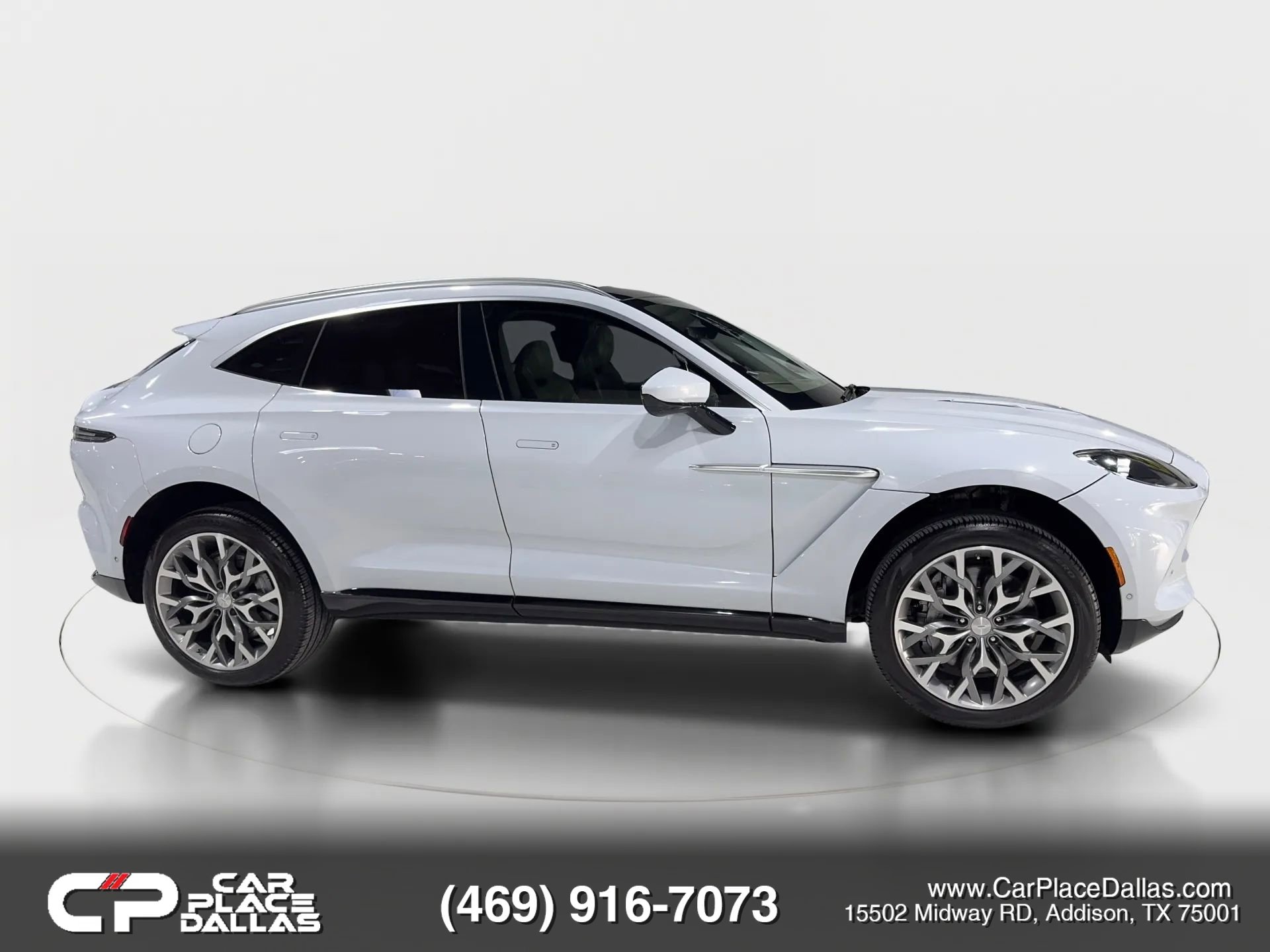 Used 2021 Aston Martin DBX image 13