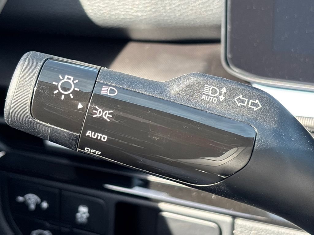 New 2026 Kia Sportage EX image 16