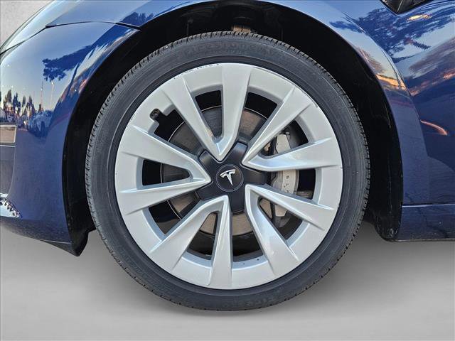 Used 2023 Tesla Model 3 Standard Range image 24
