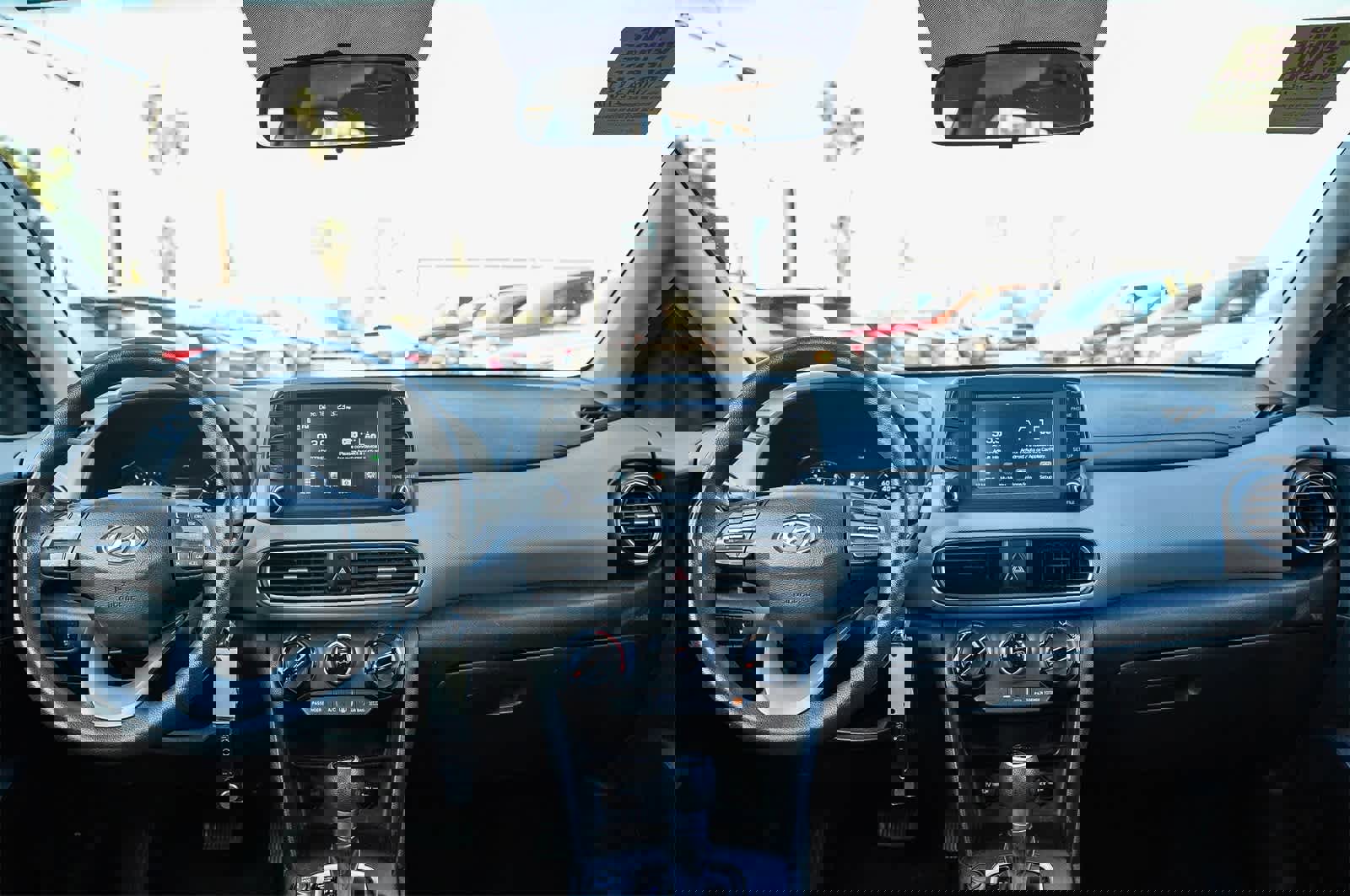 Used 2018 Hyundai Kona SE image 12