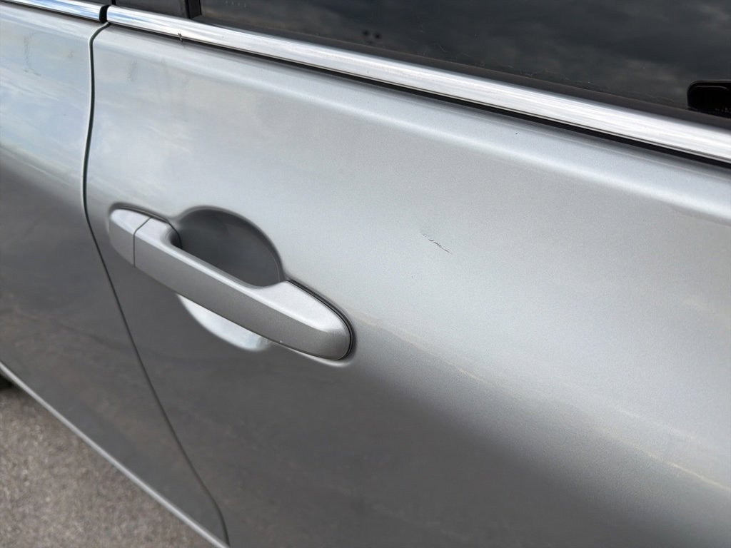 Used 2015 Toyota Camry XLE image 17