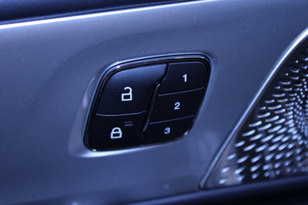 New 2026 Lincoln Nautilus Reserve AWD/4WD image 44