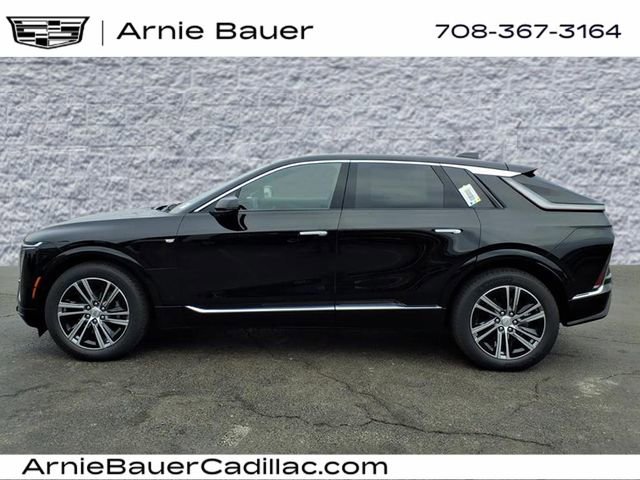 New 2026 Cadillac Lyriq Luxury w/ LPO, Floor Liner Package RWD image 9