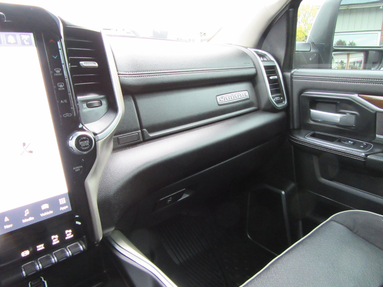 Used 2024 RAM 2500 Laramie image 57