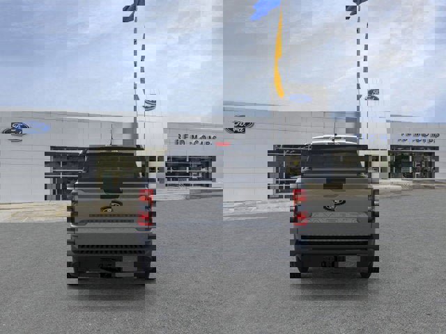 New 2025 Ford Maverick XLT w/ XLT Luxury Package image 5