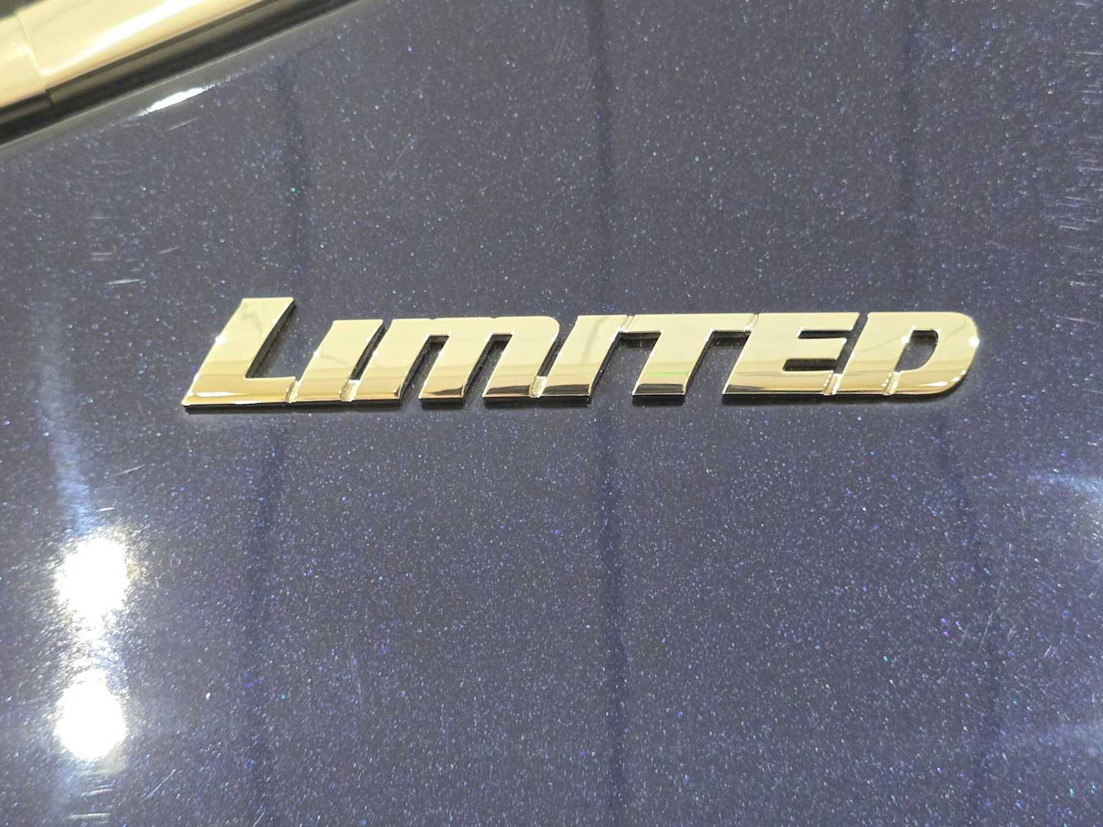 Certified 2024 Toyota Tundra Limited AWD/4WD image 7
