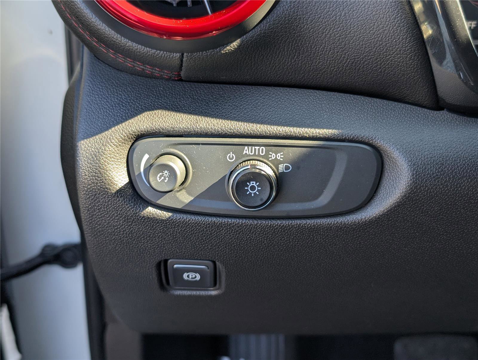 Used 2020 Chevrolet Blazer RS image 21