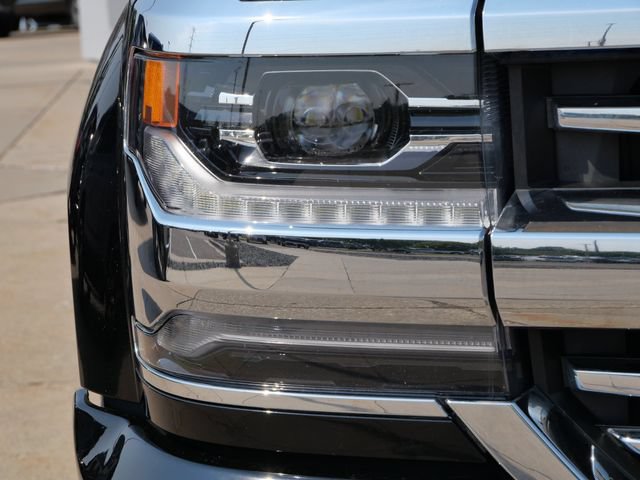 Used 2017 Chevrolet Silverado 1500 High Country AWD/4WD image 10