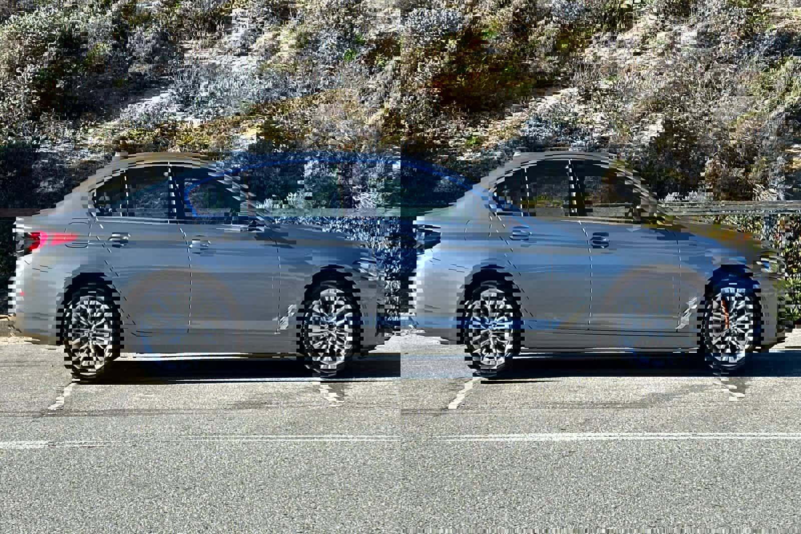 Certified 2023 BMW 530i 530i w/ Convenience Package image 7