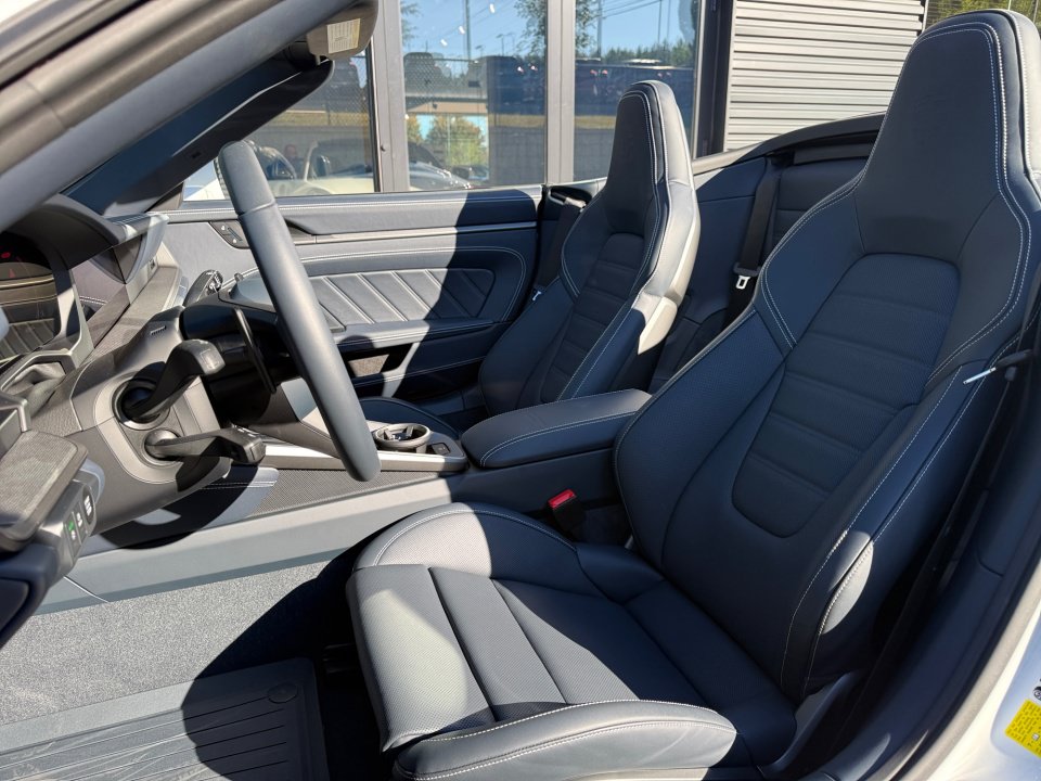 Certified 2026 Porsche 911 Carrera S RWD image 5