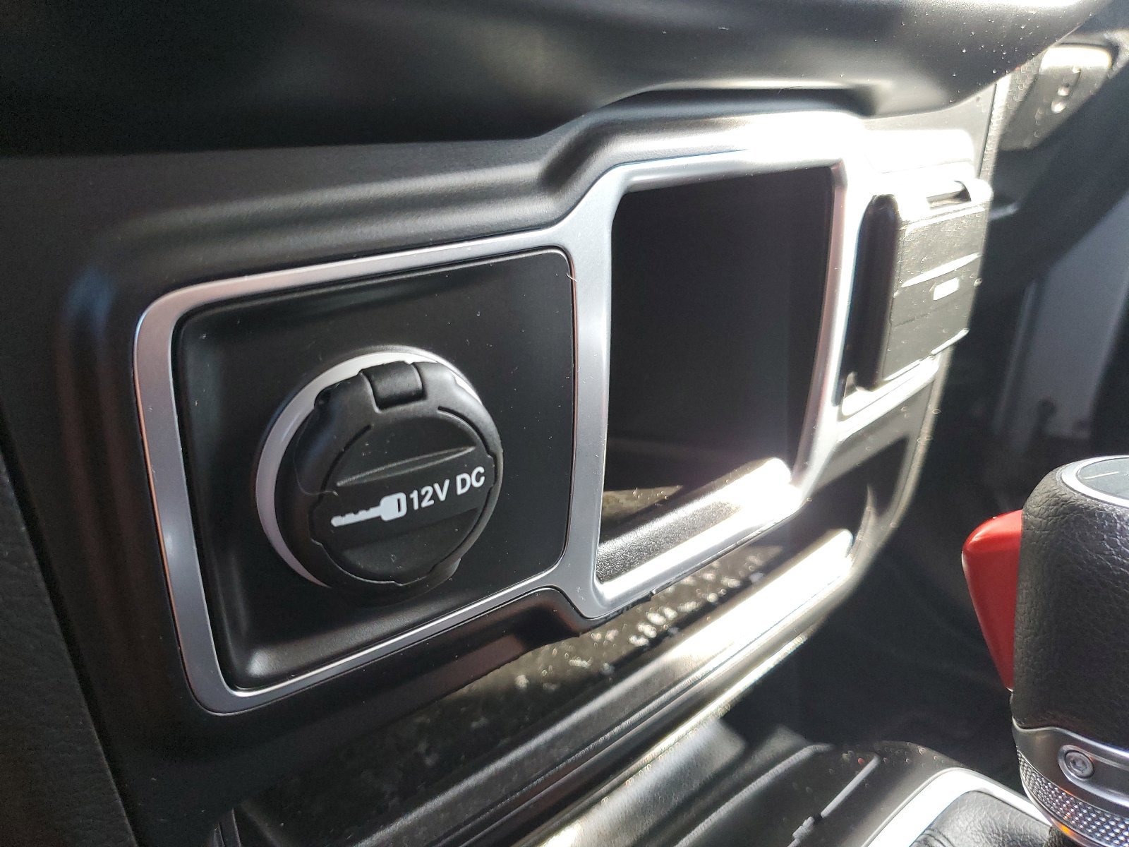 Used 2020 Jeep Wrangler Sport AWD/4WD image 27