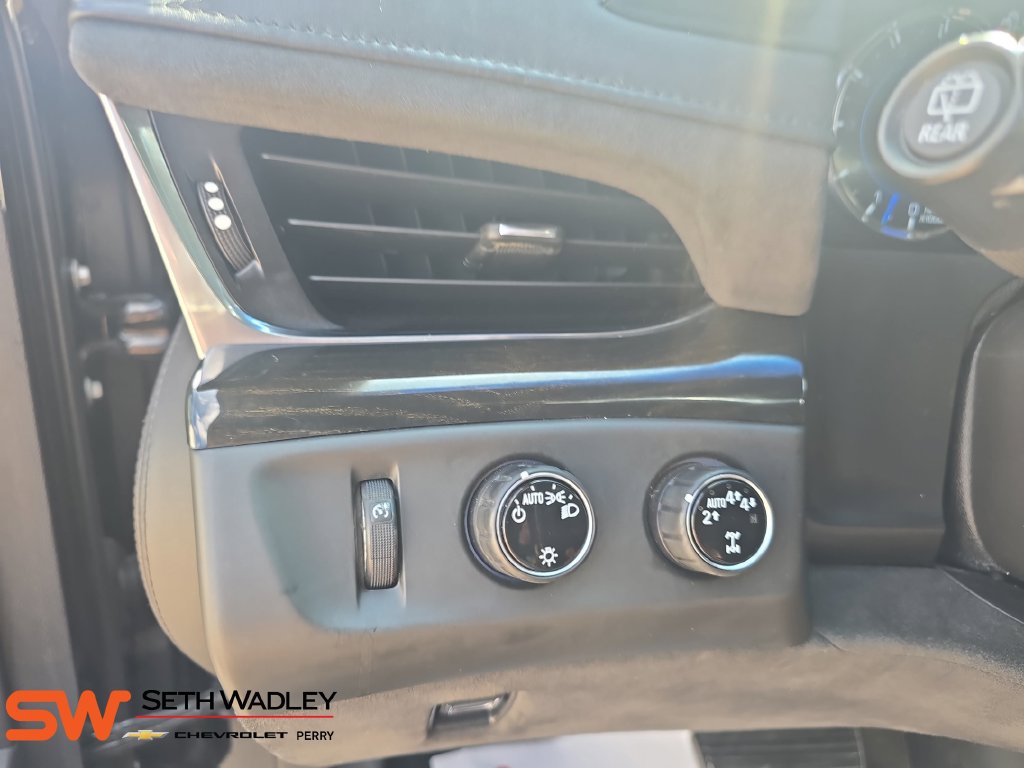 Used 2018 Cadillac Escalade ESV Platinum AWD/4WD image 27