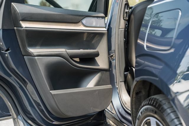 Certified 2025 Volvo EX90 Ultra AWD/4WD image 37