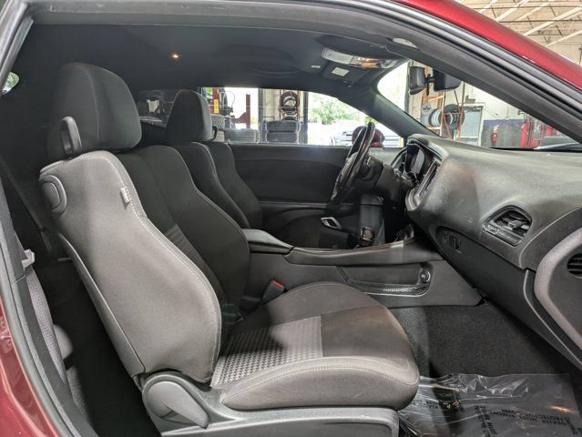 Used 2022 Dodge Challenger R/T RWD image 12