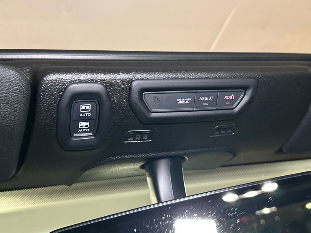 Used 2022 Jeep Wrangler Unlimited Sahara w/ Cold Weather Group AWD/4WD image 24